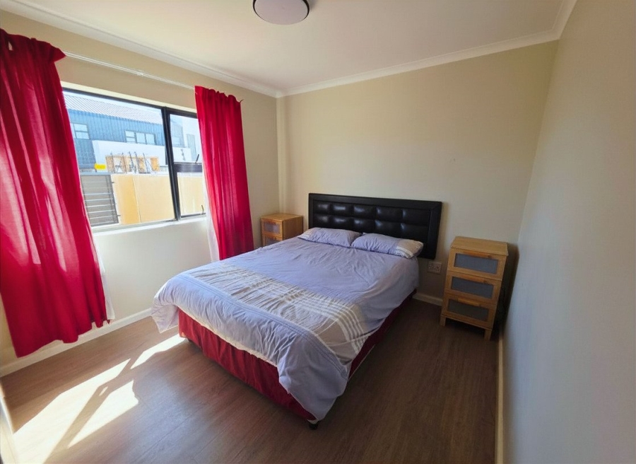 To Let 5 Bedroom Property for Rent in Sandown Western Cape